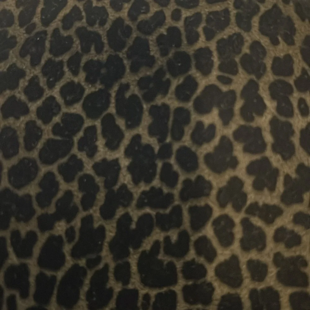 Leopard Drawstring Pouch - Picture 4 of 6